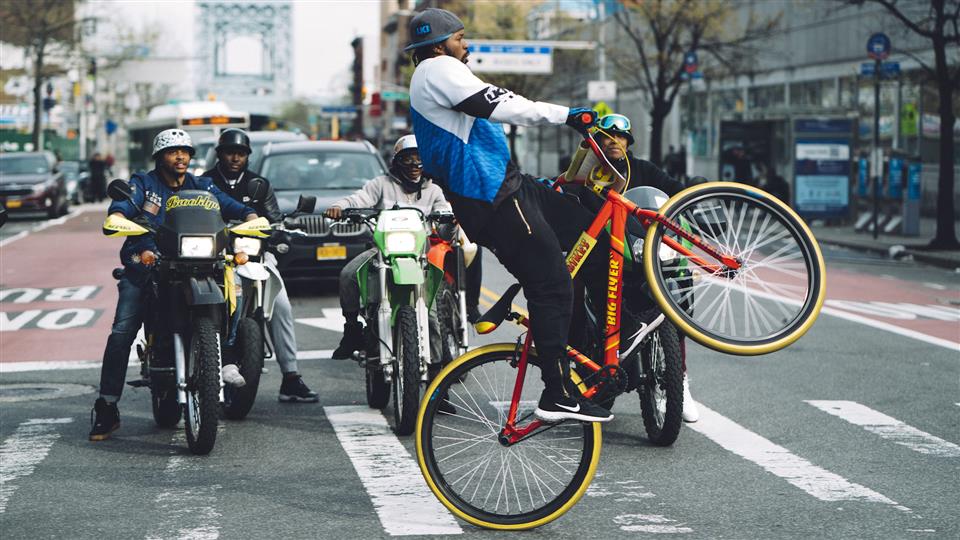 26 bmx bicycle Kink Drifter Inch Bike This Hyper Bicycles features a customer jet fuel paint SE Bikes Blocks Flyer 26