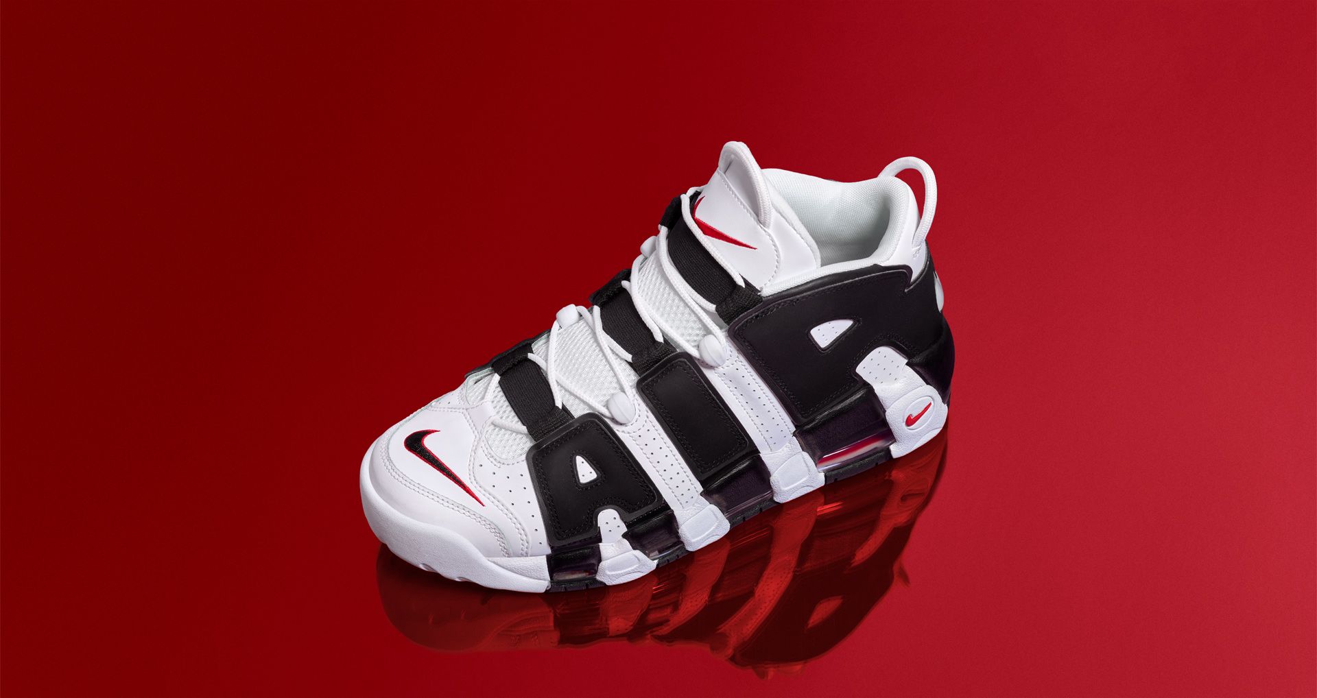 air uptempo sneakers