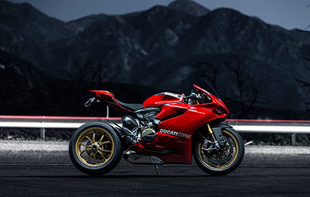 LIFE AND LIMB :: Porsche 997.1 GT3 RS & Ducati 1199 PANIGALE R