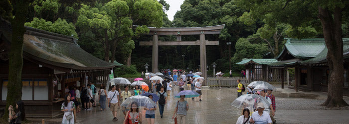 HOT AND HEAVY :: Hong Kong and Tokyo in July