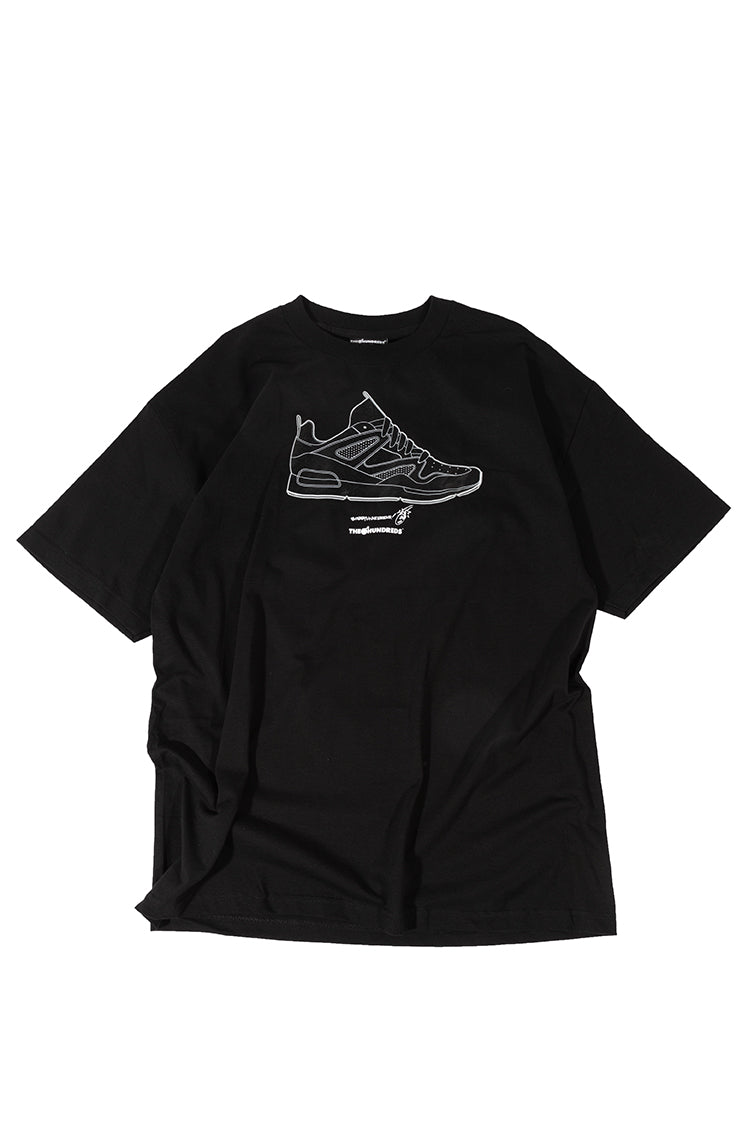 Bobby Hoya Sneaker T-Shirt