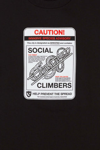 SocialClimbers-T-Shirt-Black-Detail-Front